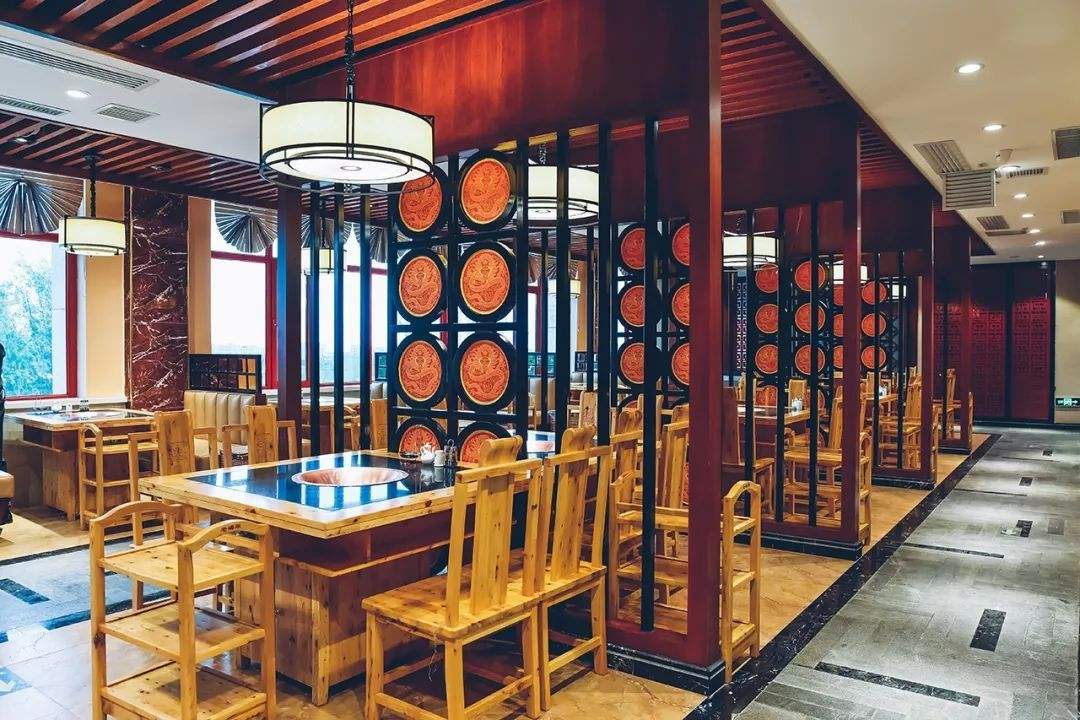 成都老码头火锅店装修图片