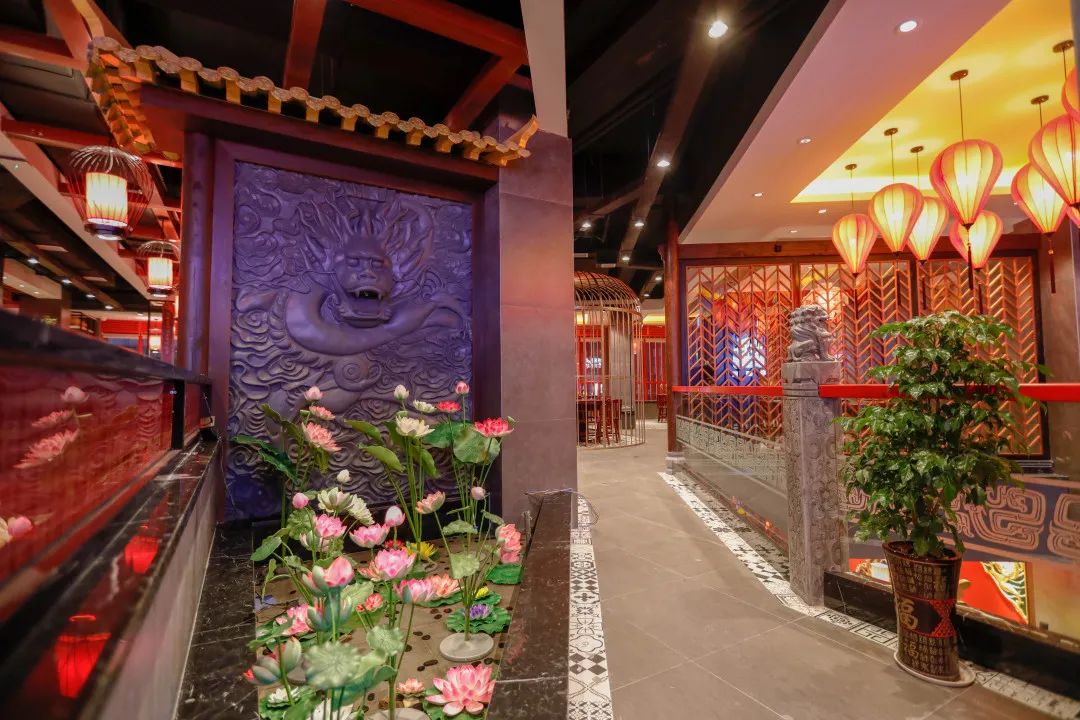 成都老码头火锅店装修图片
